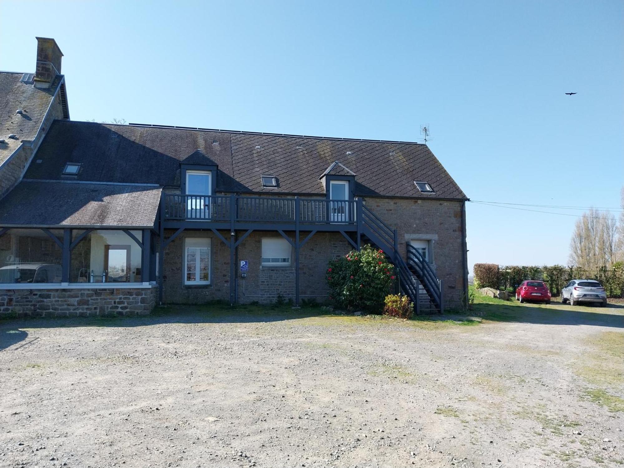Maison Chaleureuse Avec Terrasse Et Vue Baie 阿夫朗什 外观 照片
